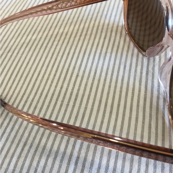 COACH sunglasses - Picture 3 of 13